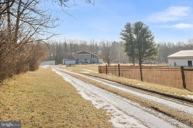 534 CHARMING FORGE RD, Robesonia, PA 19551