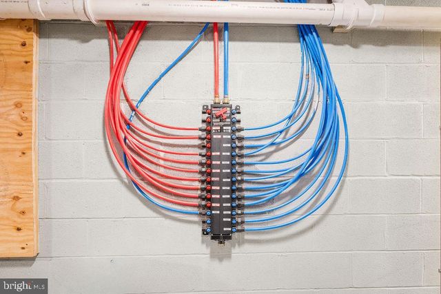 534 CHARMING FORGE RD, Robesonia, PA 19551