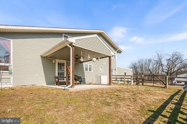 534 CHARMING FORGE RD, Robesonia, PA 19551