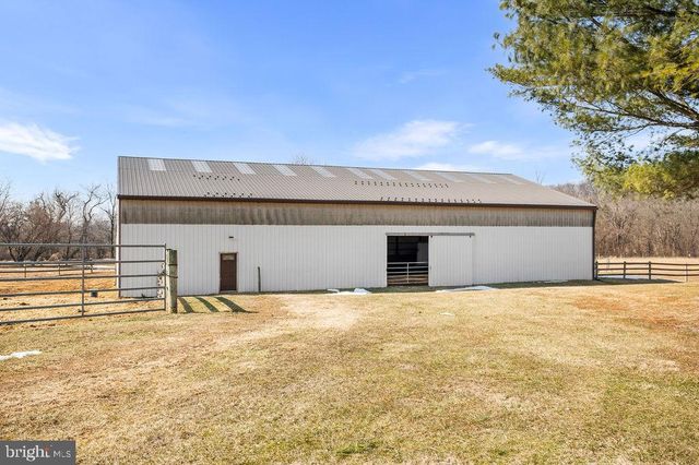 534 CHARMING FORGE RD, Robesonia, PA 19551