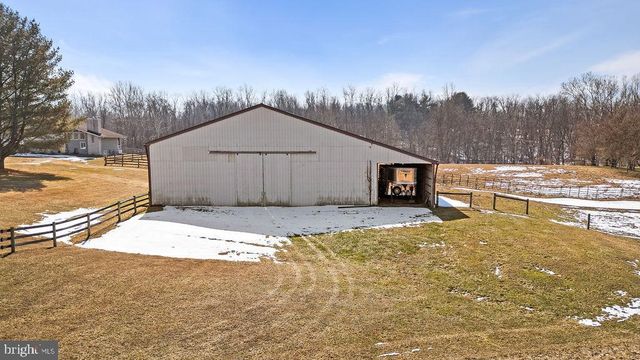 534 CHARMING FORGE RD, Robesonia, PA 19551