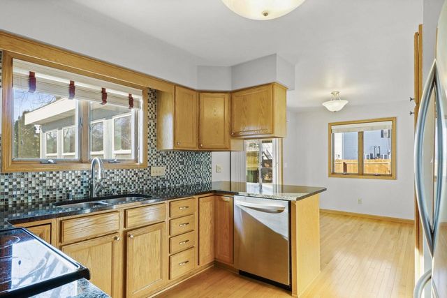 110 Saratoga Circle, Oregon, WI 53575