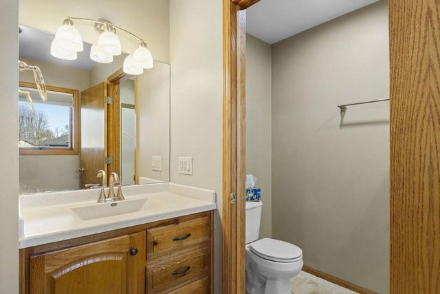 110 Saratoga Circle, Oregon, WI 53575