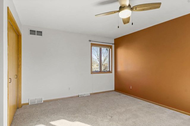 110 Saratoga Circle, Oregon, WI 53575