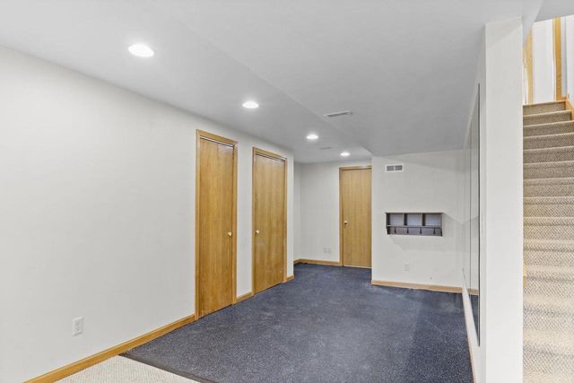 110 Saratoga Circle, Oregon, WI 53575