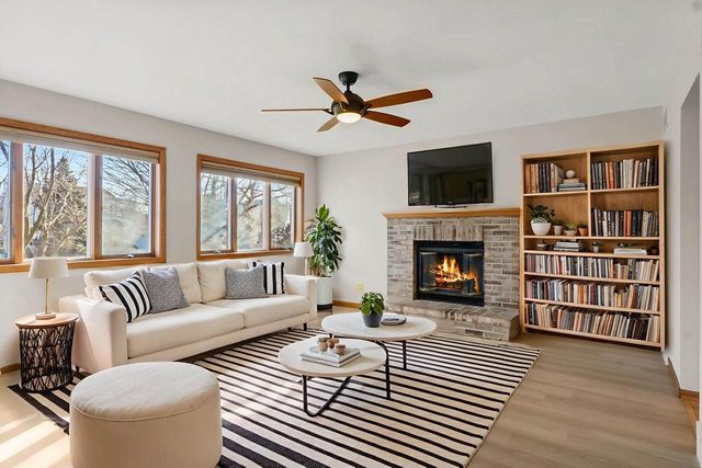 110 Saratoga Circle, Oregon, WI 53575