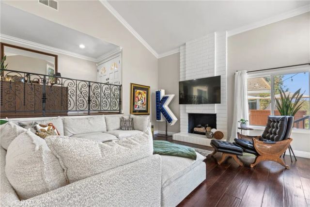 668 N Lemon Hill Trail, Orange, CA 92869