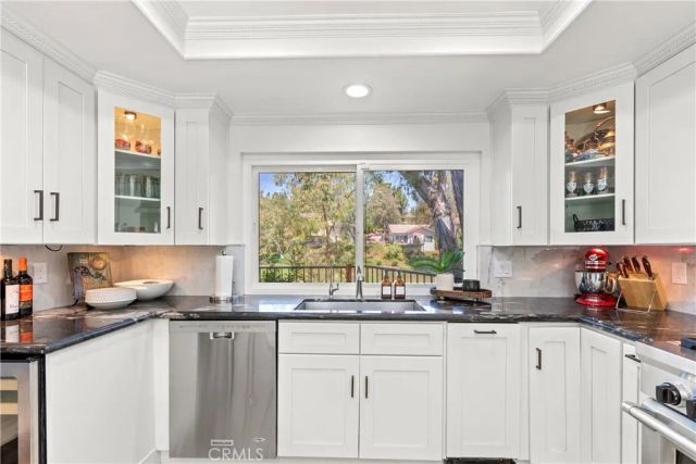 668 N Lemon Hill Trail, Orange, CA 92869