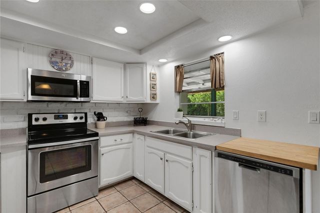 979 KIMBALL ROAD, Venice, FL 34293