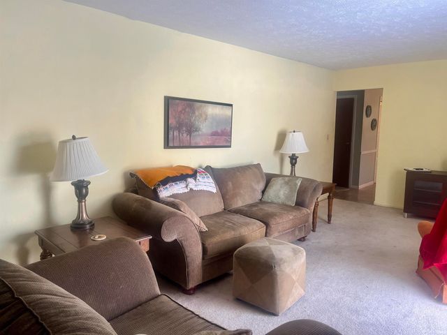 19373 Pasadena Avenue, South Bend, IN 46614