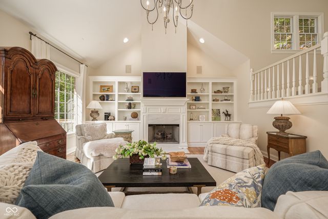 4483 Thicket Trace, Zionsville, IN 46077