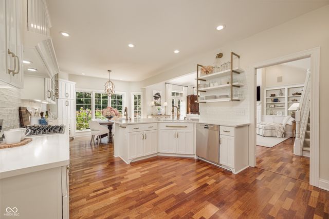 4483 Thicket Trace, Zionsville, IN 46077