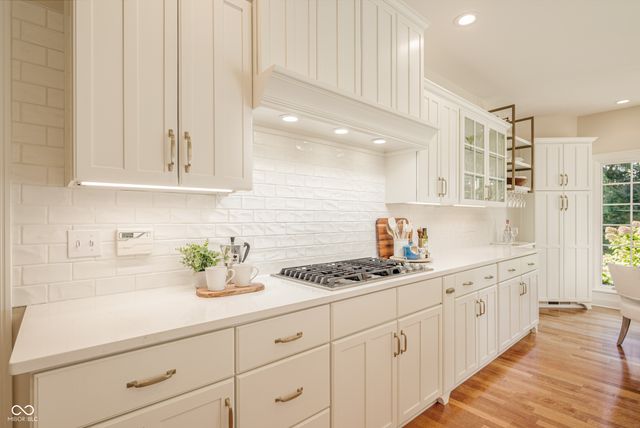 4483 Thicket Trace, Zionsville, IN 46077