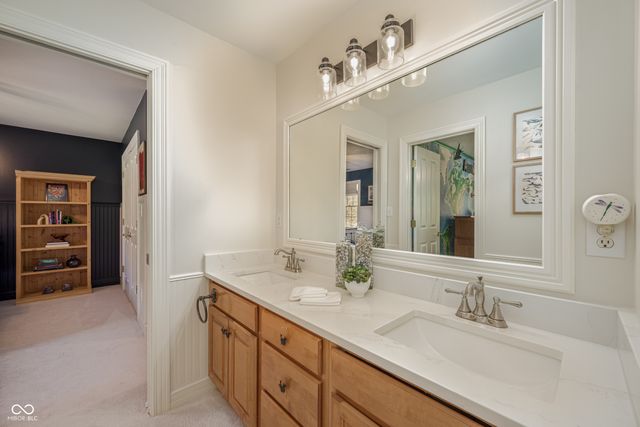 4483 Thicket Trace, Zionsville, IN 46077