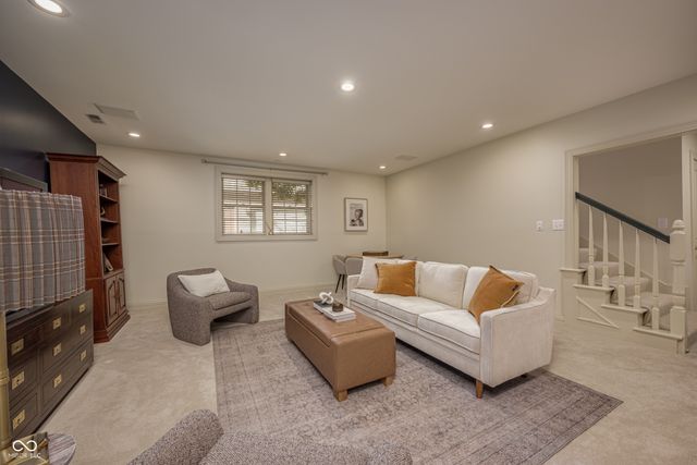 4483 Thicket Trace, Zionsville, IN 46077