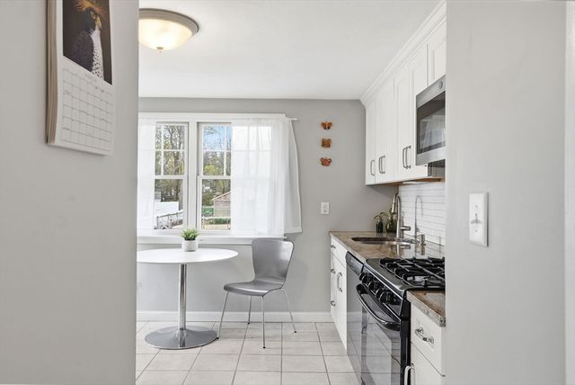 11 Roseen Ave, Weymouth, MA 02188