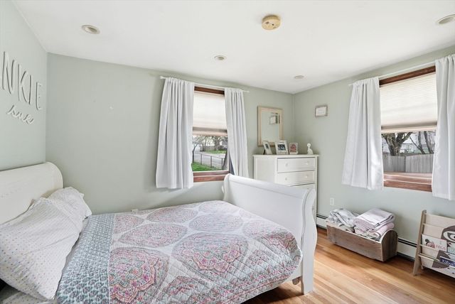11 Roseen Ave, Weymouth, MA 02188