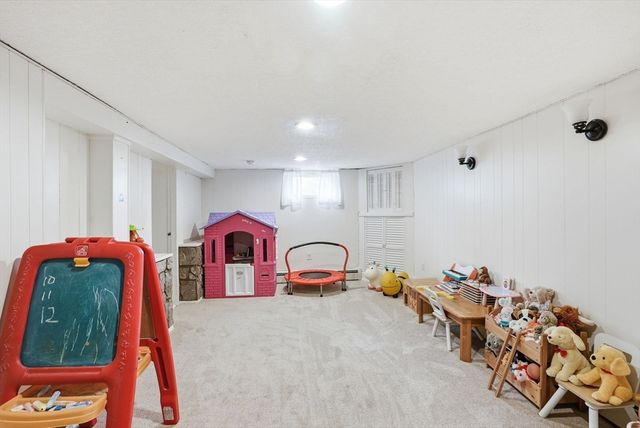 11 Roseen Ave, Weymouth, MA 02188