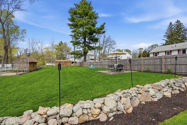 11 Roseen Ave, Weymouth, MA 02188