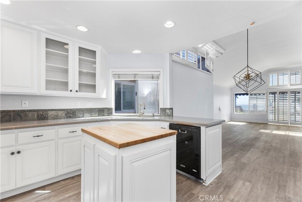 Image 9 of property listing at 24846 Wave Crest Lane, Dana Point, CA 92629