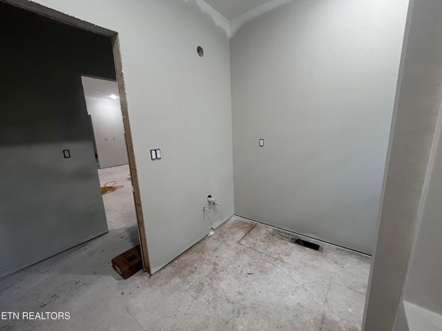 382 St George Drive, Crossville, TN 38558