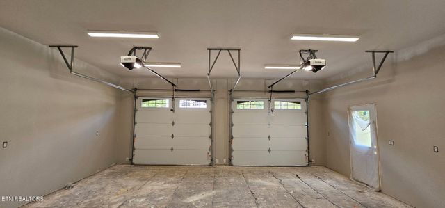 382 St George Drive, Crossville, TN 38558