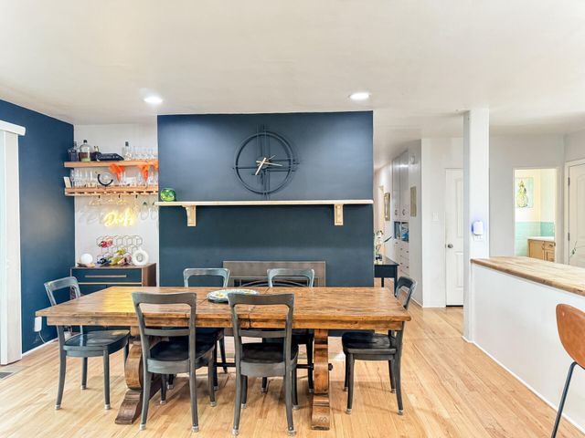 1516 Columbia Drive NE, Albuquerque, NM 87106