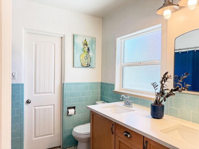 1516 Columbia Drive NE, Albuquerque, NM 87106