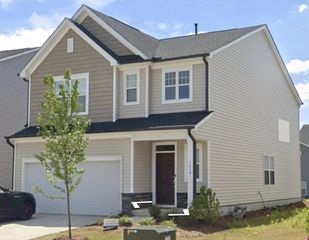 1610 Chestnut Tree Drive, Fuquay Varina, NC 27526