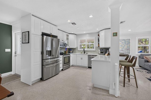 213 Fordham Drive, Lake Worth, FL 33460