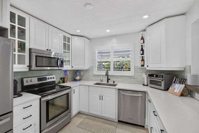 213 Fordham Drive, Lake Worth, FL 33460