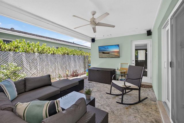 213 Fordham Drive, Lake Worth, FL 33460