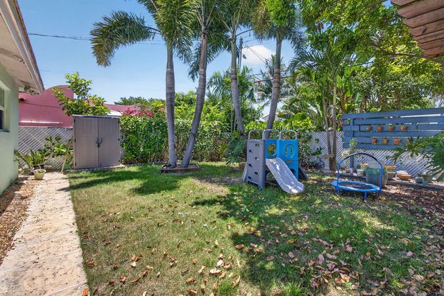 213 Fordham Drive, Lake Worth, FL 33460