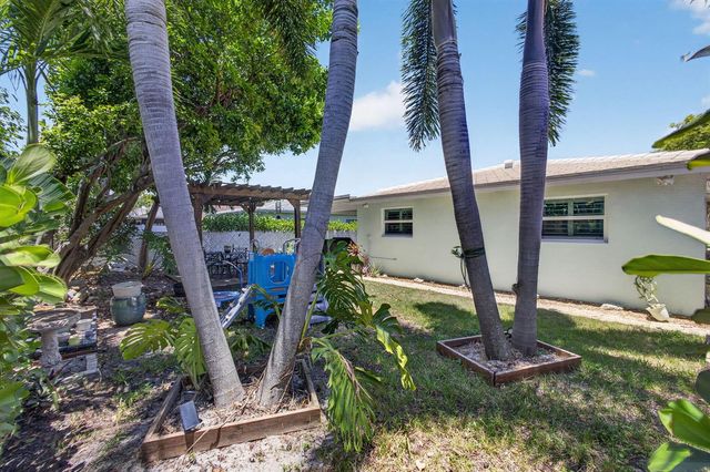 213 Fordham Drive, Lake Worth, FL 33460
