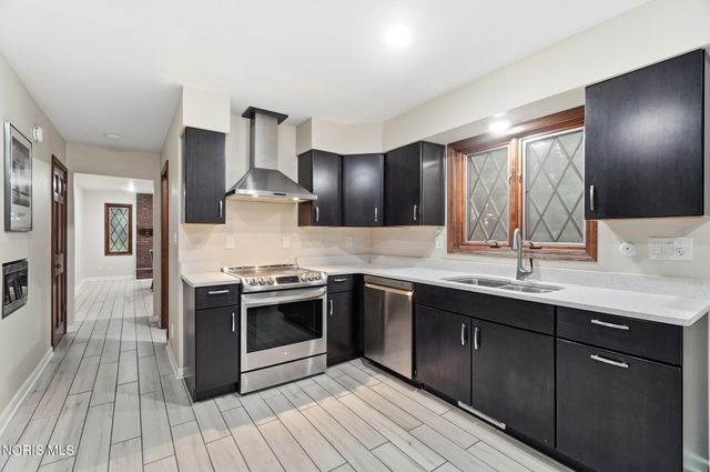 26430 Hull Prairie Road, Perrysburg, OH 43551