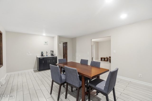 26430 Hull Prairie Road, Perrysburg, OH 43551