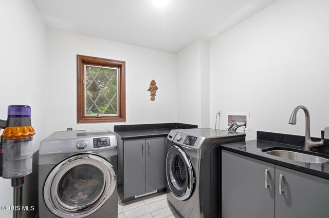 26430 Hull Prairie Road, Perrysburg, OH 43551