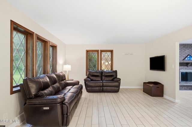 26430 Hull Prairie Road, Perrysburg, OH 43551