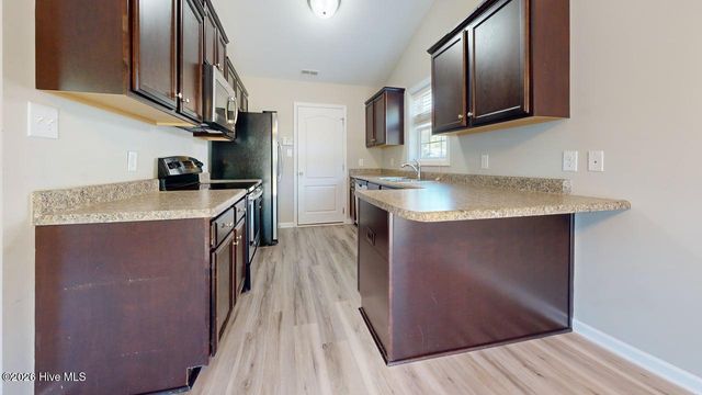 108 Braeburn Boulevard, Richlands, NC 28574