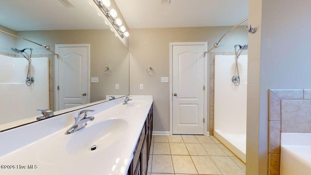 108 Braeburn Boulevard, Richlands, NC 28574