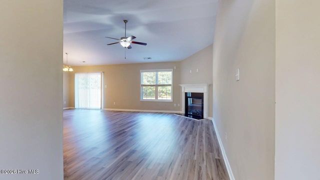 108 Braeburn Boulevard, Richlands, NC 28574