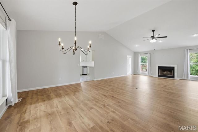 201 Hara Lane, Washington, MO 63090