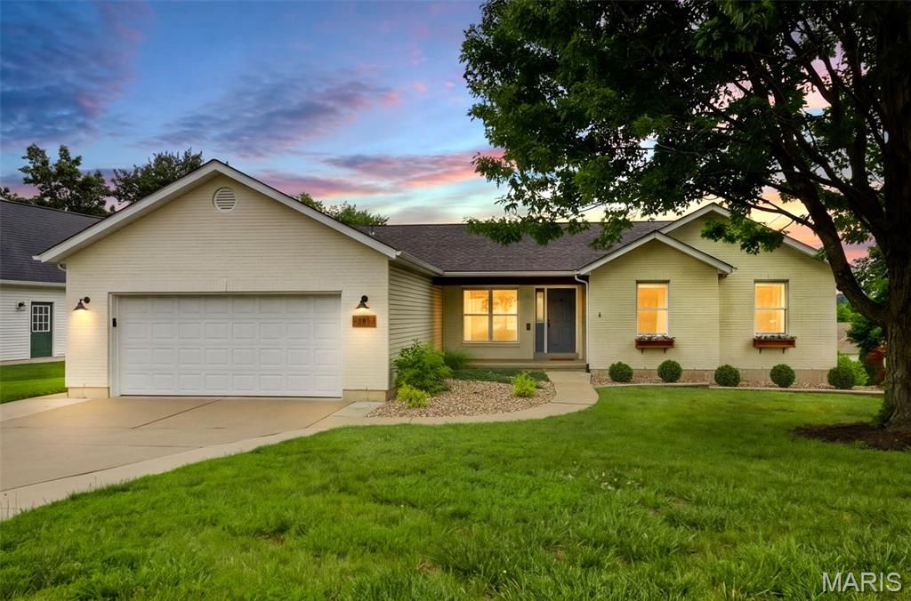 201 Hara Lane, Washington, MO 63090