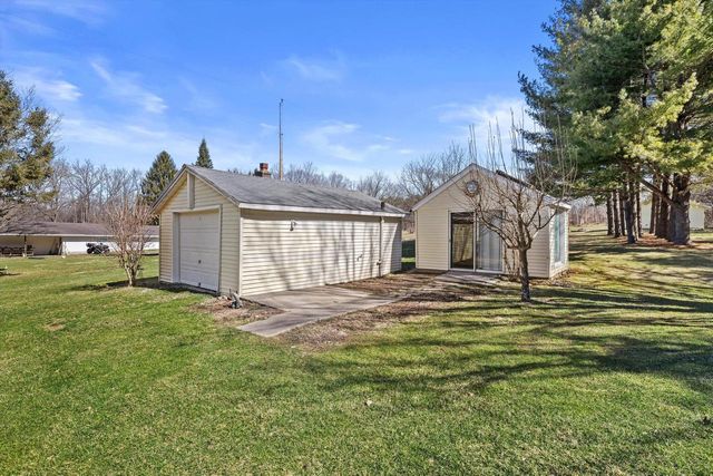 N9056 E Miramar DRIVE, East Troy, WI 53120
