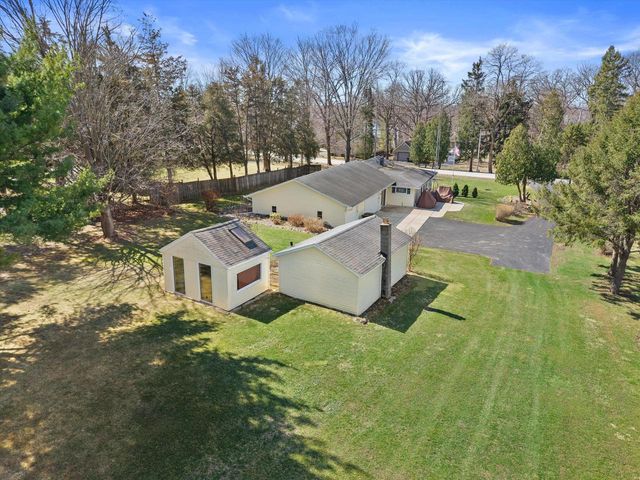 N9056 E Miramar DRIVE, East Troy, WI 53120