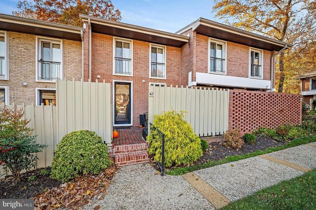 42 BOUTON GREEN CT, Baltimore, MD 21210