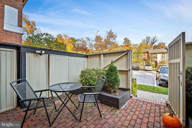 42 BOUTON GREEN CT, Baltimore, MD 21210