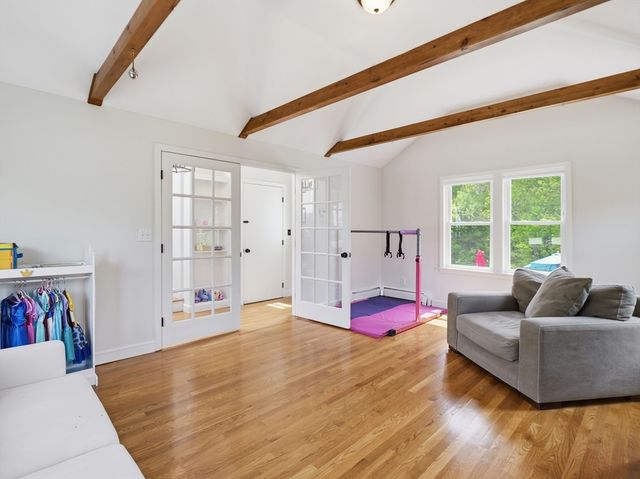 625 Turnpike St, North Andover, MA 01845