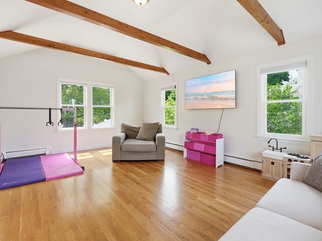 625 Turnpike St, North Andover, MA 01845