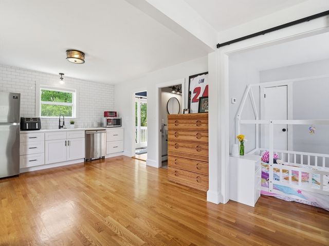 625 Turnpike St, North Andover, MA 01845